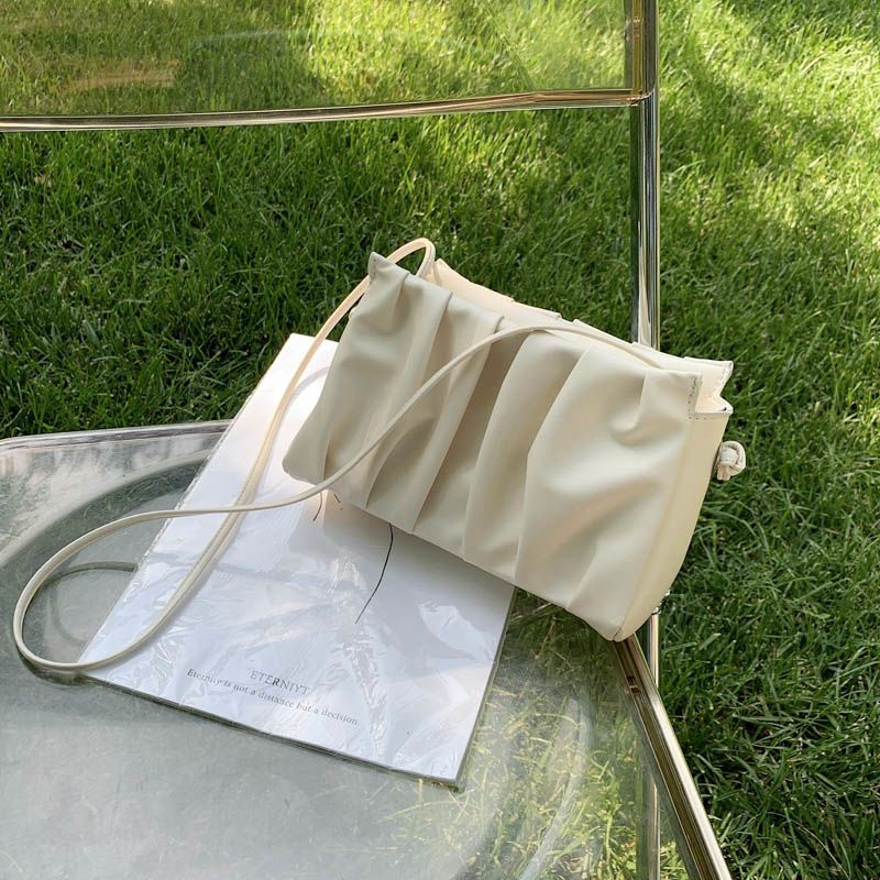 Túi Đeo Vai Nhỏ Xếp Ly Phối Dây Xích Thời Trang Xu Hướng Mới Cho Nữ Dễ Phối Đồ