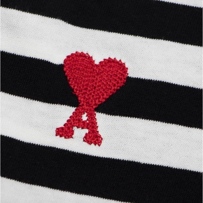 Áo Thun Cổ Tròn Kẻ Sọc Thêu Hình Trái Tim Phong Cách Mới Cho Nam Và Nữ