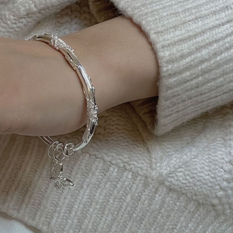 Vòng Đeo Tay Dạng Trượt Màu Trơn Họa Tiết Hoa Và Bướm Có Thể Điều Chỉnh Phong Cách niche Cao Cấp @