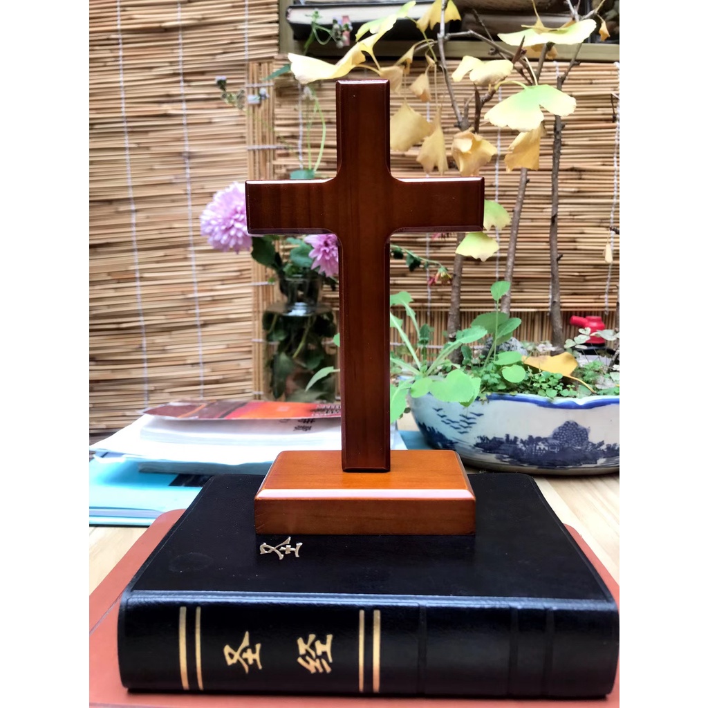Hàng Có Sẵn / Cùng Ngày Giao Hàng Đồ Trang Trí Bằng Gỗ Sồi Màu Trơn Hình Thánh Giá / Giáng Sinh Để Bàn Có Đế Bằng Gỗ Sồi