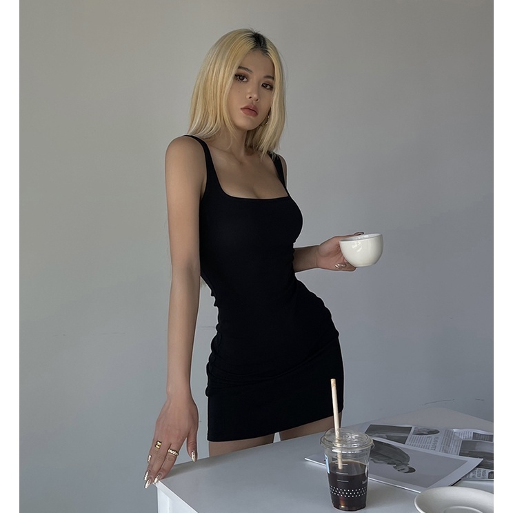 Siêu Co Giãn Slim-fit Slimmer Look Low-cut Ngực Đầm hông Cô Gái Nóng Váy Đáy Bên Trong Kendou Va Chạm Phong Cách Mỹ Váy Cổ Vuông Váy Gợi Cảm Váy Ngắn Màu Đen Váy Treo Cổ Một Chữ
