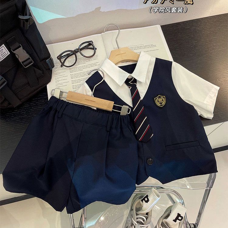 Bộ vest bé trai Hàn Quốc Magickids set áo sơ mi trắng cà vạt, quần short Phong Cách Anh Quốc Thời Trang Mùa Hè