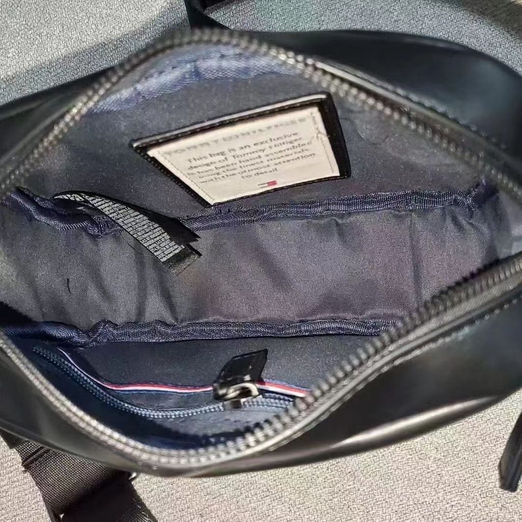 Túi Đeo Vai Tommy Thiết Kế Đơn Giản Thời Trang Cho Nam