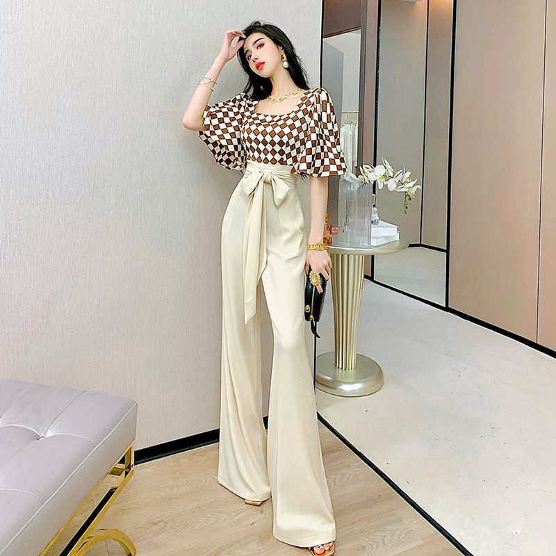 quần loe xẻ ống quần ống đứng cạp cao quần ống loe xẻ tà quần jean nữ ngắn quần ống loe xẻ tà 2023 Thời trang cao cấp thời trang khí chất Một mảnh mùa hè 2023 phong cách mới kẻ sọc cổ vuông Áo sơ mi ỐNg RộNg Jumpsuit