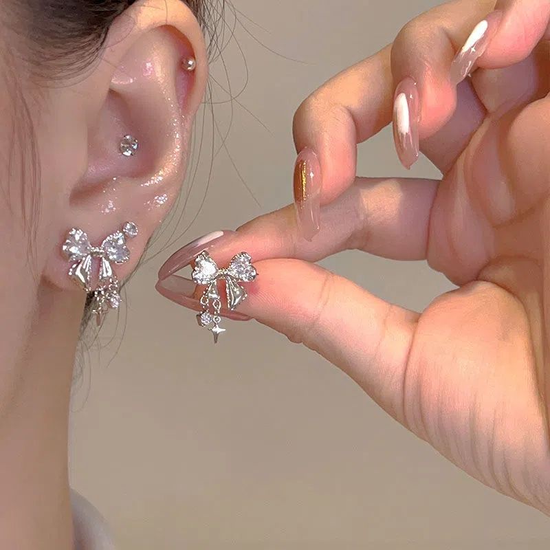 Khuyên Tai Đính Đá Zircon Thời Trang Sang Trọng