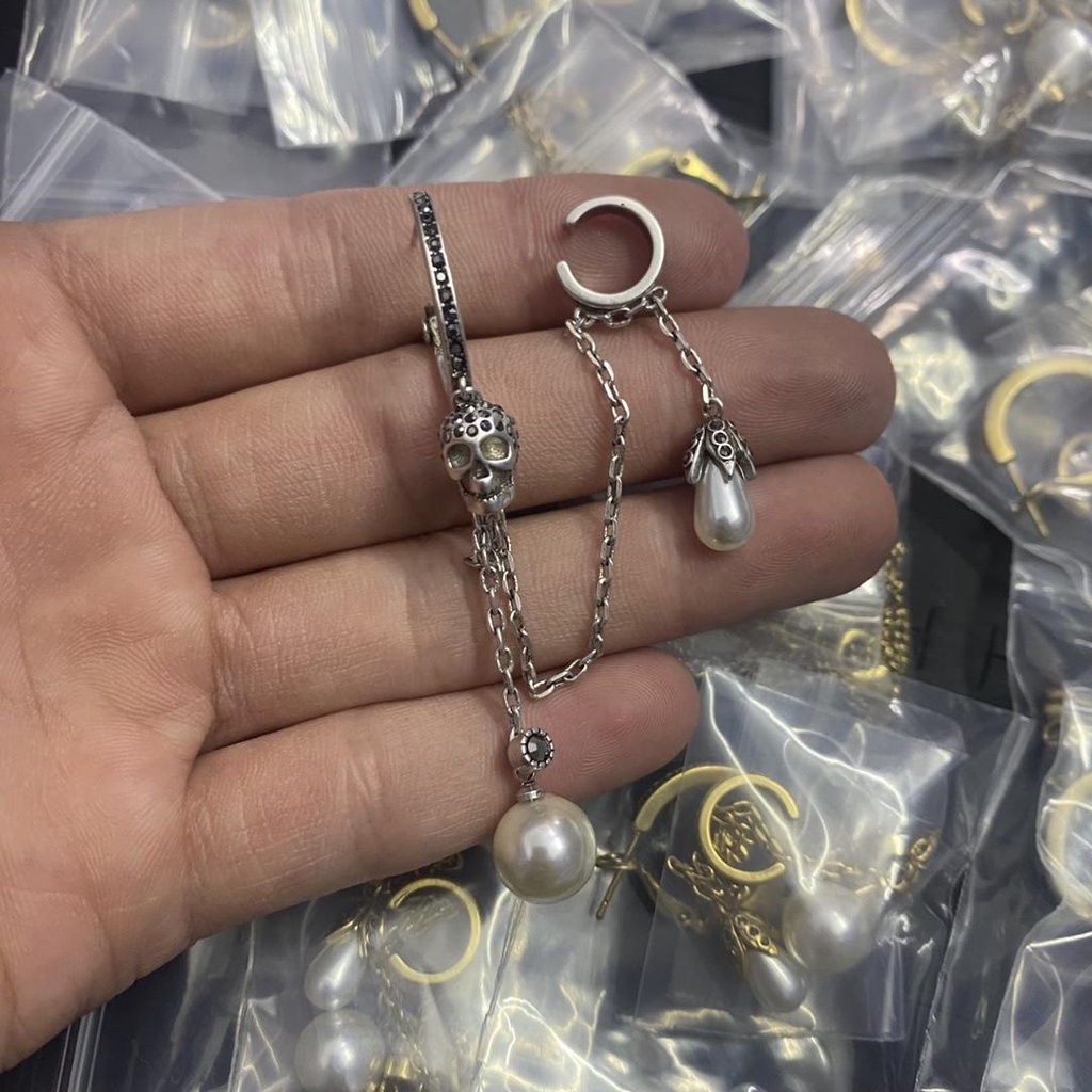 Khuyên Tai Đồng Thau Cao Cấp Q Chữ Tiếng Anh Q Đơn Giản Maijia / M 'S NO.ZXH04038649