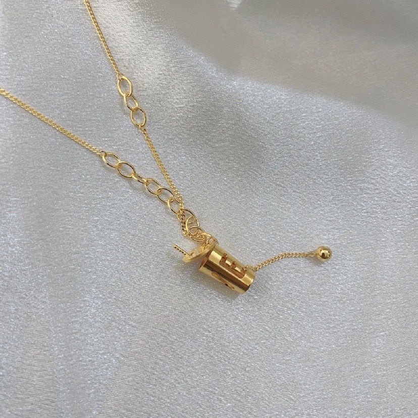 Vòng cổ Hình Ly Trà Sữa Màu Vàng Sang Trọng Thời Trang Mùa Thu Cho Nữ