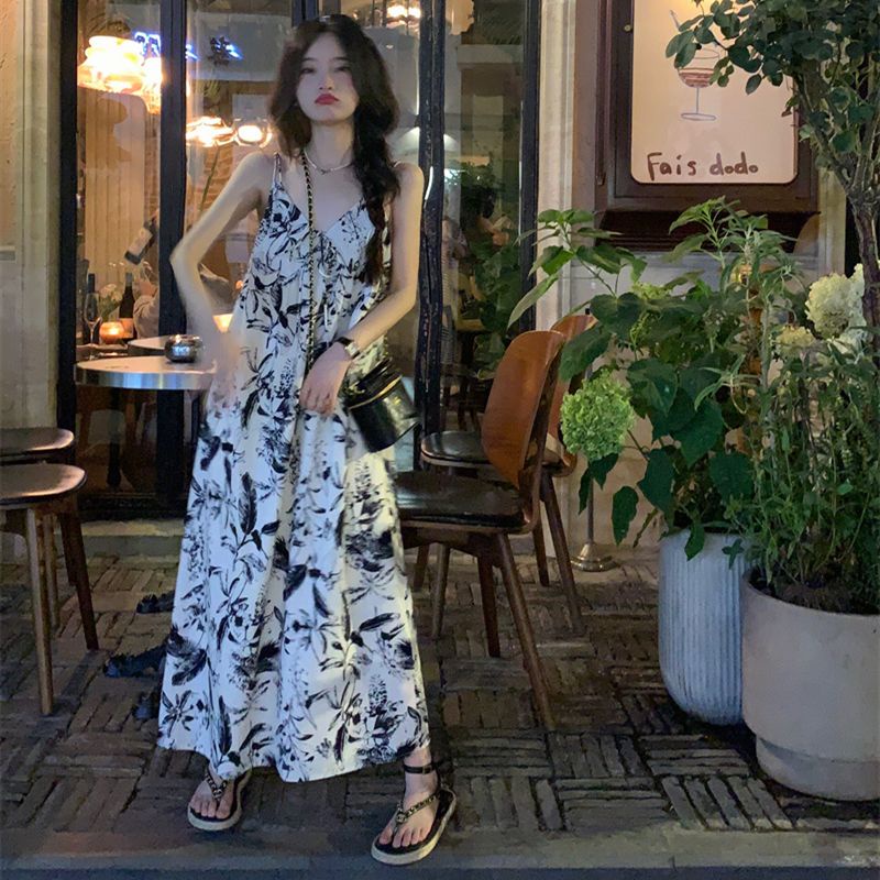 Đầm Hai Dây Cổ Chữ V Họa Tiết Hoa Thiết Kế Mới Thời Trang Mùa Hè Dành Cho Nữ