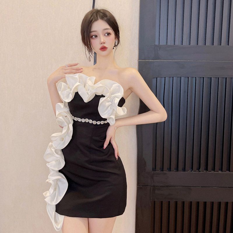 Hàng Mới Về Bán Chạy ~ Váy Trễ Vai Một Bên Thiết Kế Thoải Mái Cao Cấp Niche