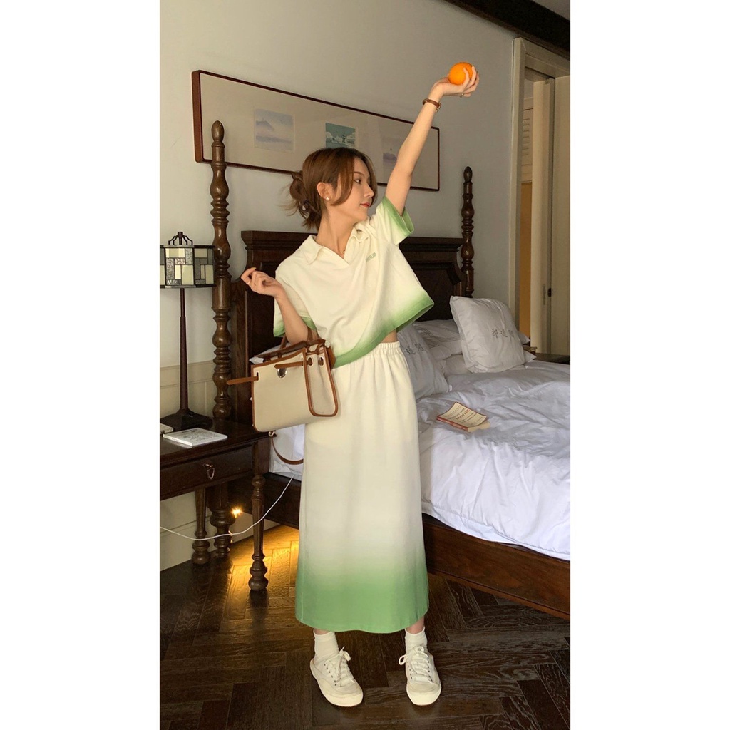 Set Áo Cổ Đứng Phối Chân Váy Lưng Cao Màu Gradient Thời Trang Xinh Xắn Cho Nữ 6.12