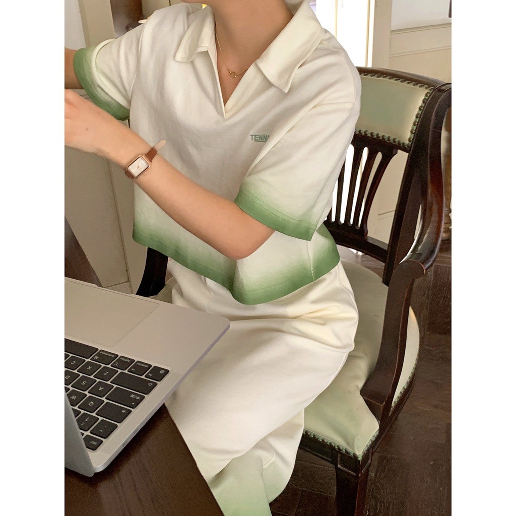 Set Áo Cổ Đứng Phối Chân Váy Lưng Cao Màu Gradient Thời Trang Xinh Xắn Cho Nữ 6.12