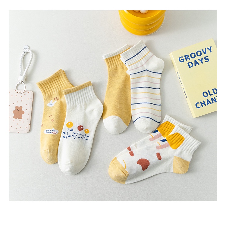 Đôi Vớ Cotton Mỏng Cổ Thuyền Họa Tiết Thỏ Hoạt Hình D802 Dành Cho Nữ