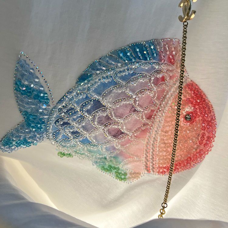 Áo Thun Dáng Rộng Đính Hạt Kim Sa Màu Trắng Phong Cách Công Nghiệp Thời Trang Mùa Hè Hàng Mới Dành Cho Bạn Nữ