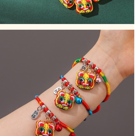 Vòng Tay Dây Thừng Nhiều Màu Sắc Có Chuông Hình Hổ zongzi Có Thể Điều Chỉnh Cho Trẻ Em