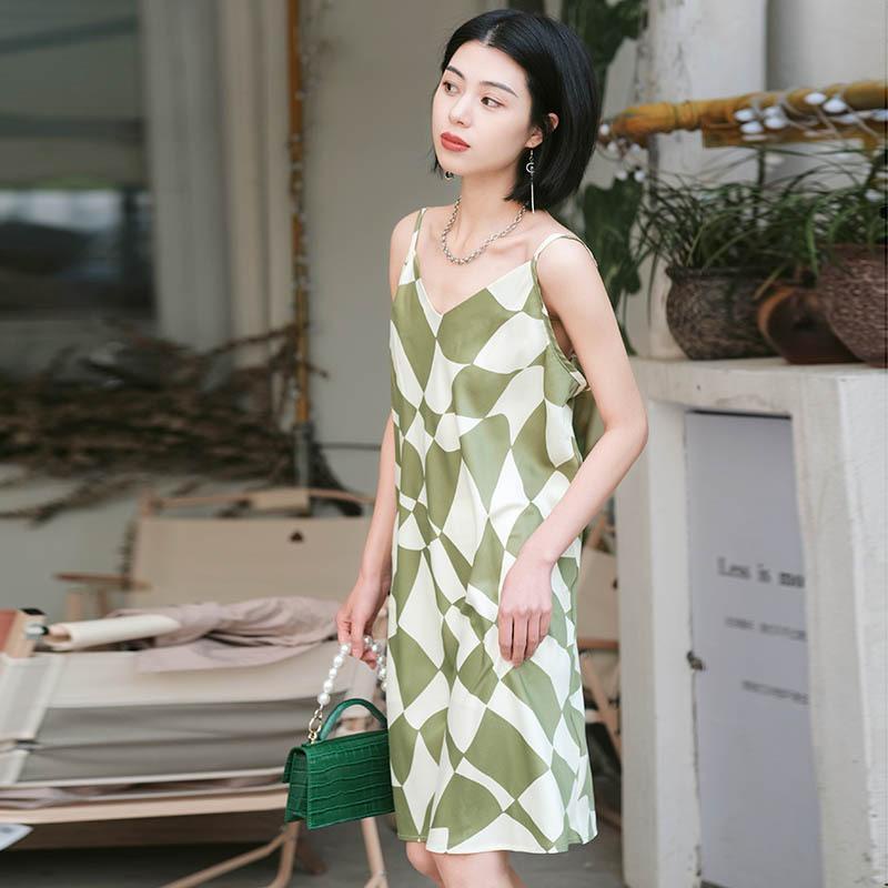 Hàng Mới Về Bán Chạy ~ Đầm Ngủ Hai Dây Cỡ Lớn Kẻ Caro Phong Cách Hàn Quốc Quyến Rũ Cho Nữ