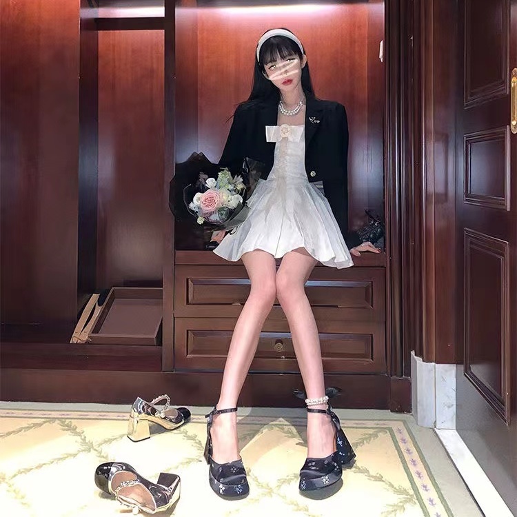 Đầm Hai Dây Ôm Dáng Xếp Ly Đính Nơ Phong Cách Pháp Thời Trang Mùa Xuân 2023 Cho Mẹ Và Bé Gái