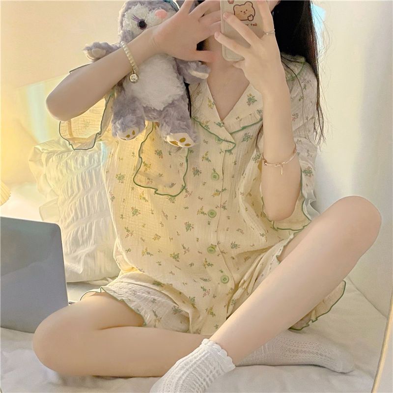 Bộ Đồ Ngủ Tay Ngắn Phối Bèo Mỏng Thoáng Khí Thời Trang Mùa Hè Xinh Xắn Cho Nữ