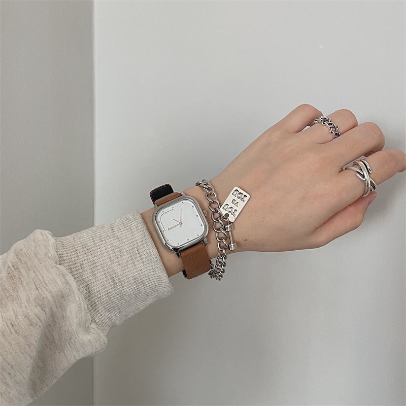 Đồng Hồ Đeo Tay Mặt Vuông Nhỏ Đơn Giản Phong Cách Preppy