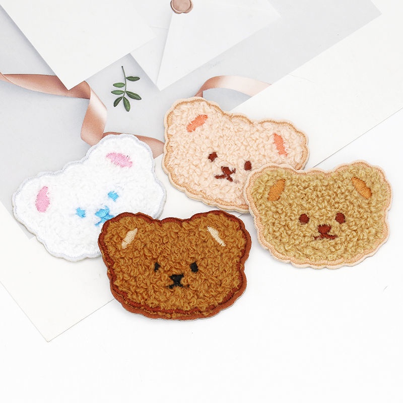 Miếng Vá Quần Áo Tự Dính Hình Gấu Dễ Thương