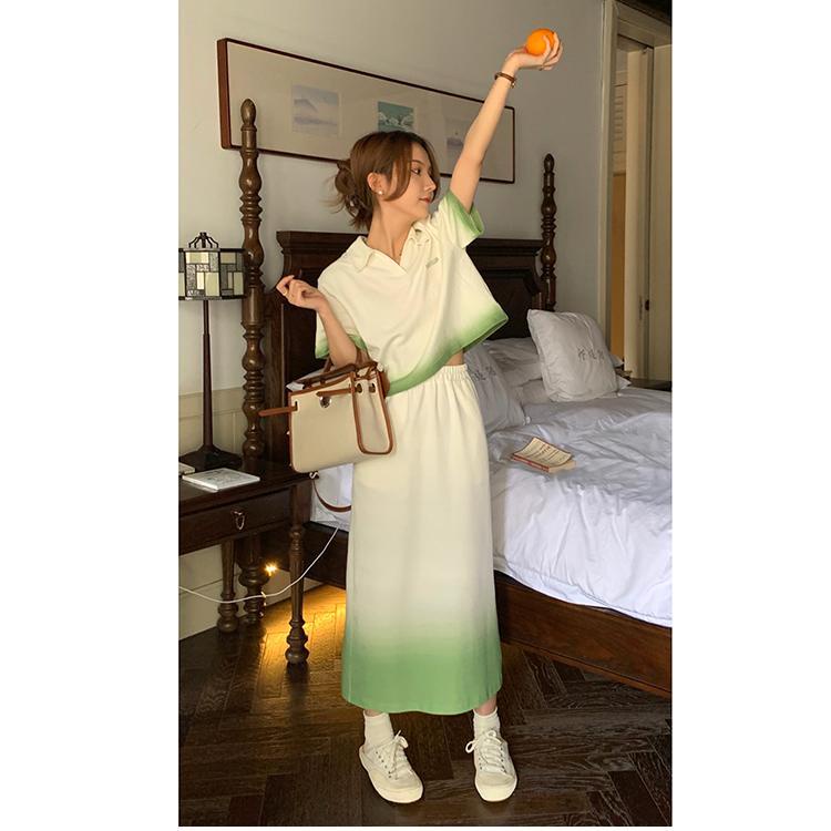 Set Áo Cổ Đứng Phối Chân Váy Lưng Cao Màu Gradient Thời Trang Xinh Xắn Cho Nữ 6.12