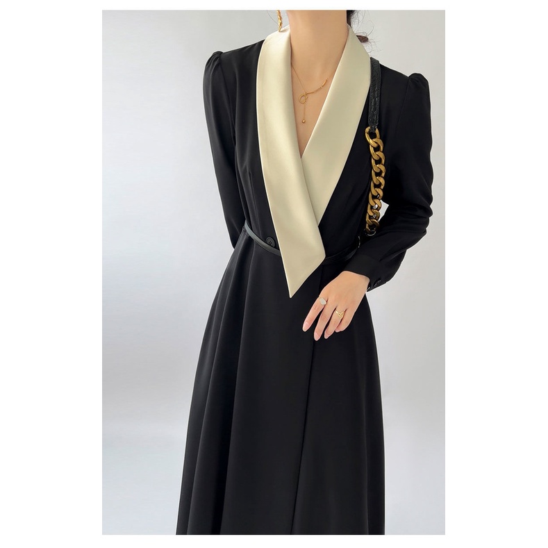 ĐẦM ĐEN NƠ NGỰC BẸT VAI 2 DÂY TAY BO RỚT VAI