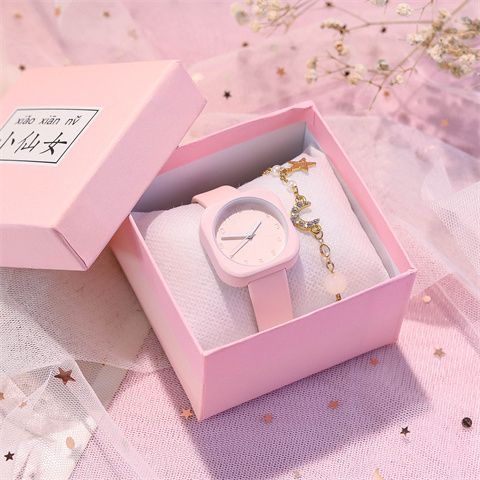 Đồng Hồ Đeo Tay Mặt Vuông Nhỏ Kiểu Dáng Đơn Giản Dễ Phối Đồ Cho Nữ Sinh Trung Học