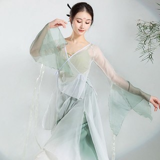 Classical Chinese-style Hanfu for large-scale performances (the inside of the jacket is white)