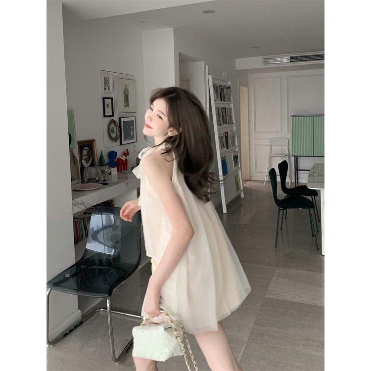 Đầm Cổ Yếm Khoét Sâu Phong Cách Pháp Thời Trang Mùa Hè Ngọt Ngào Cho Nữ