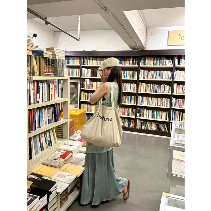 Bộ Áo Chống Nắng Mỏng Cổ Tròn Không Tay + Chân Váy Lưng Cao Màu Trơn Thời Trang 6.15