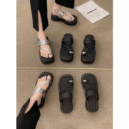 Dép Sandal Đế Dày Hở Ngón Thời Trang Mùa Hè Dành Cho Nữ