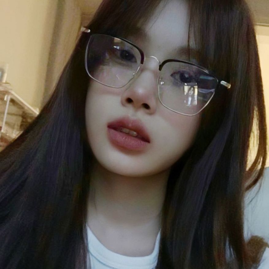 Gọng Kính Nửa Gọng Vuông Tròn Mỏng Và Trơn Thanh Lịch Hàn Quốc Cho Nữ my