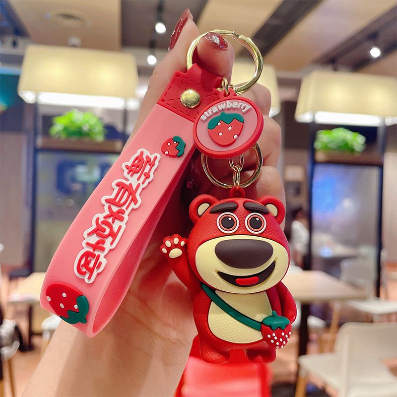 Móc Khóa Hình Gấu Dâu Tây Dễ Thương FT5018