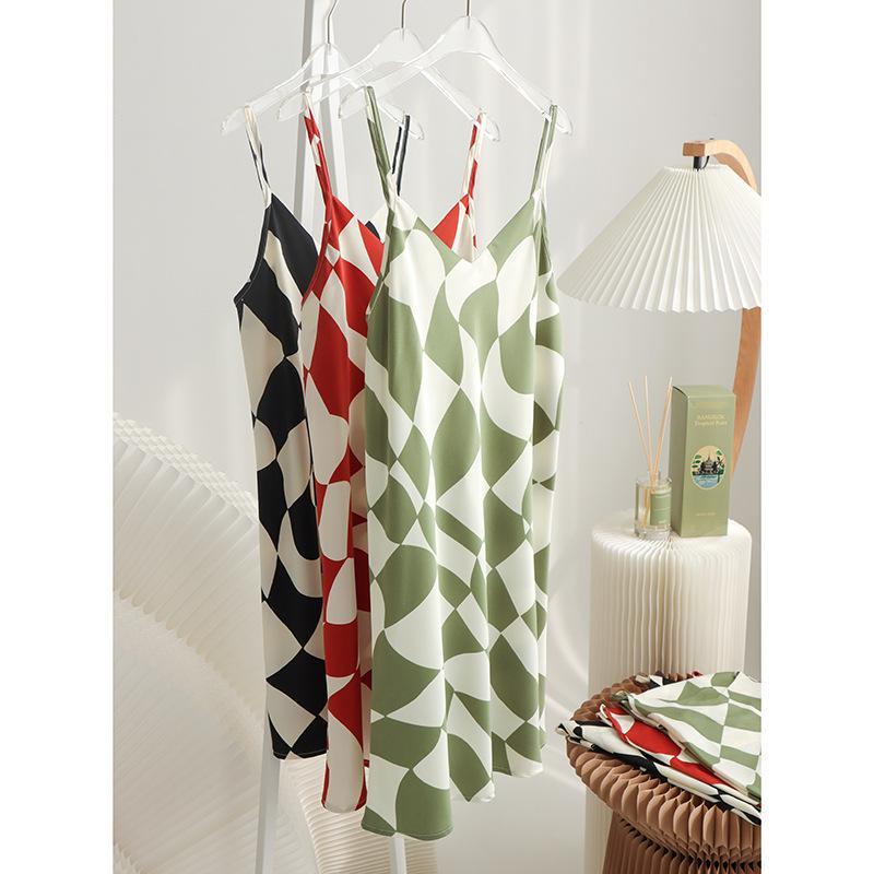 Hàng Mới Về Bán Chạy ~ Đầm Ngủ Hai Dây Cỡ Lớn Kẻ Caro Phong Cách Hàn Quốc Quyến Rũ Cho Nữ