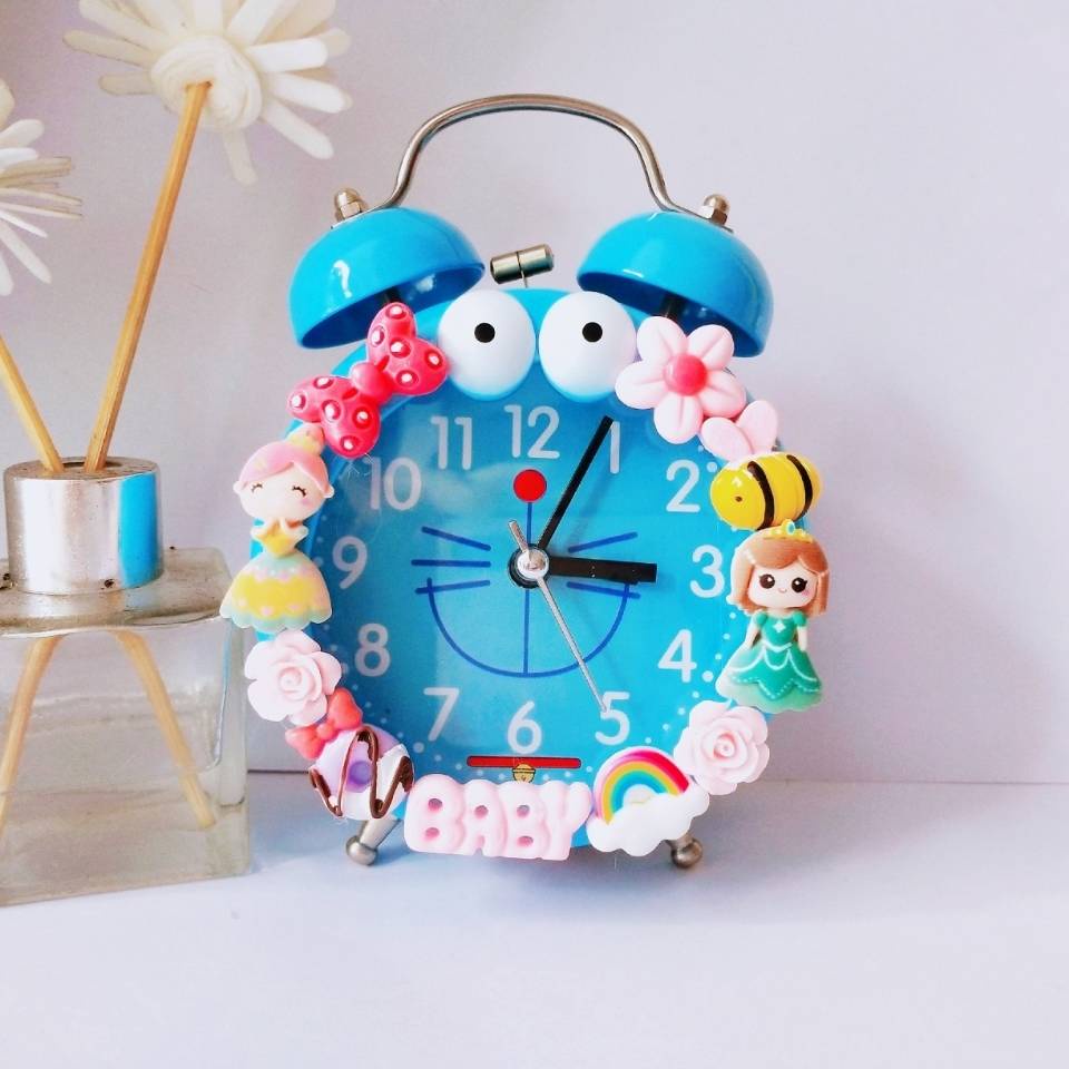 Đồng Hồ Báo Thức Hình Hello Kitty Sáng Tạo Dễ Thương Cho Nữ