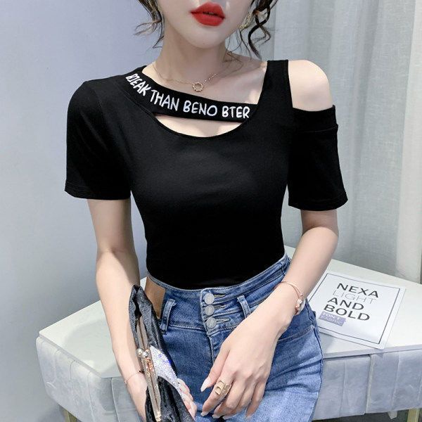 Áo Thun Nữ Ngắn Tay Hở Vai Thời Trang