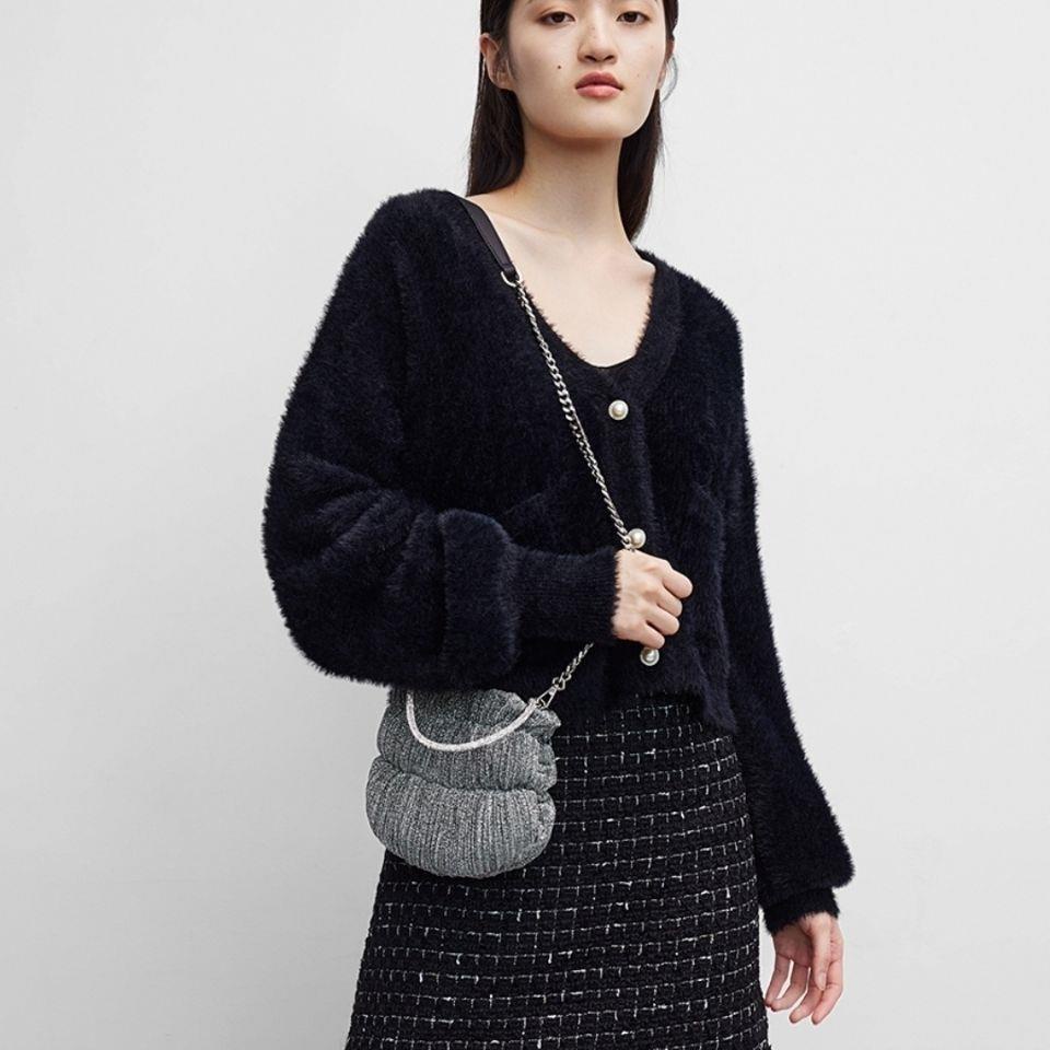 Túi Xách Đính Đá Phối Dây Xích Đeo Vai Hình Đám Mây Thời Trang Mùa Xuân 2021 Cho Nữ