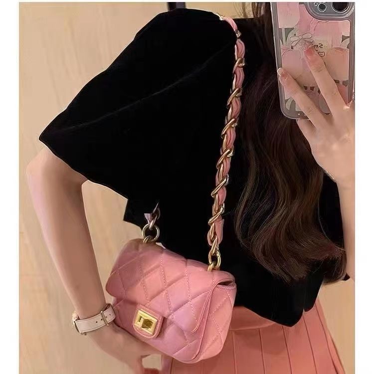 Túi Đeo Chéo Một Bên Vai Có Dây Xích Dày Dặn Kiểu Dáng Thời Trang Cao Cấp Hàng Mới 2023 Dành Cho Bạn Nữ