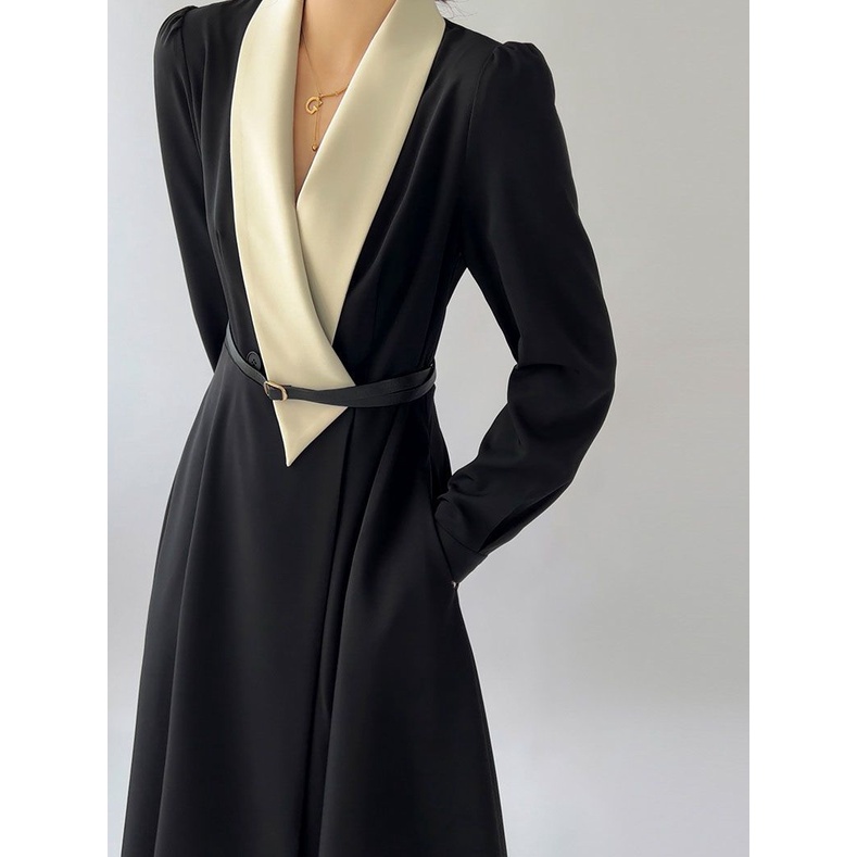 ĐẦM ĐEN NƠ NGỰC BẸT VAI 2 DÂY TAY BO RỚT VAI