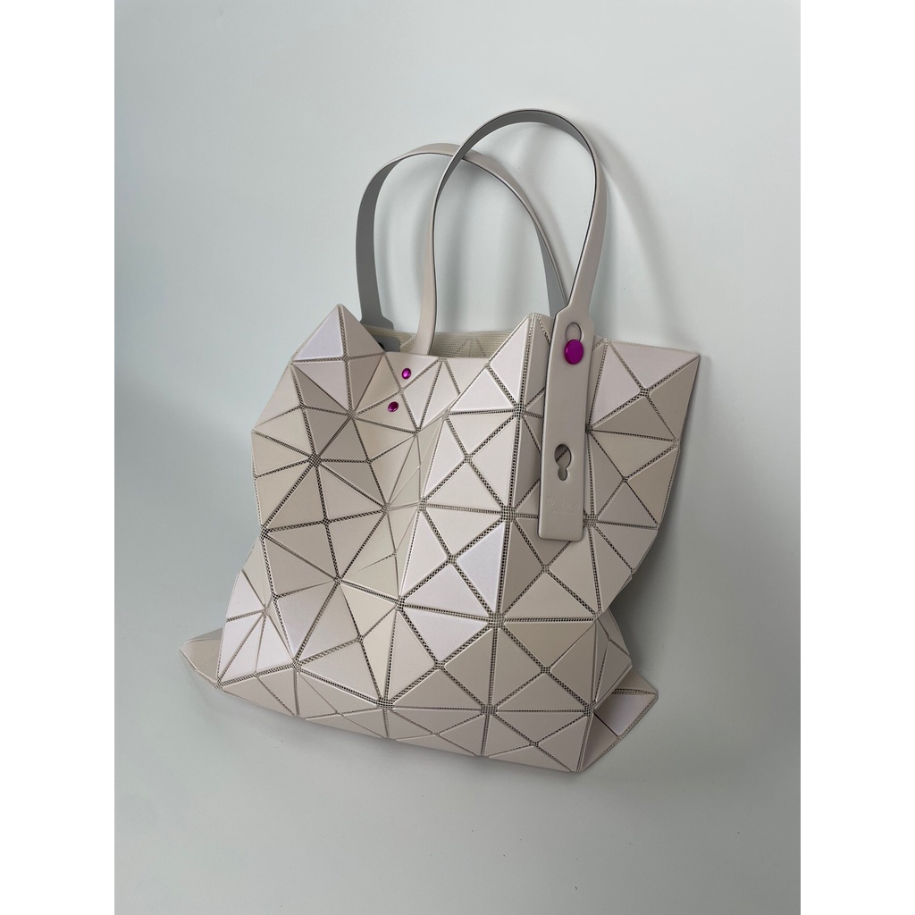 🎉PROMO🎉🍒💯 Issey Miyake Baobao  Túi Xách Đeo Vai 5 Màu  Issey Miyake 6X6 Lucent