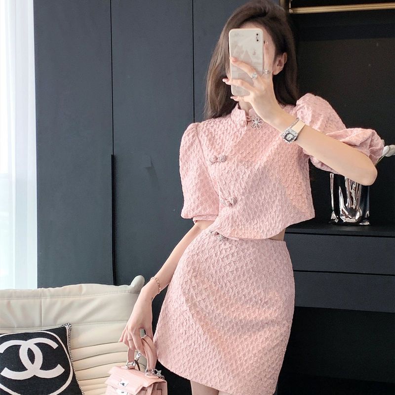 Bộ Áo Váy Sườn Xám Ngắn Màu Hồng Phong Cách Xiaoxiang Thời Trang Mùa Hè Mới 2023