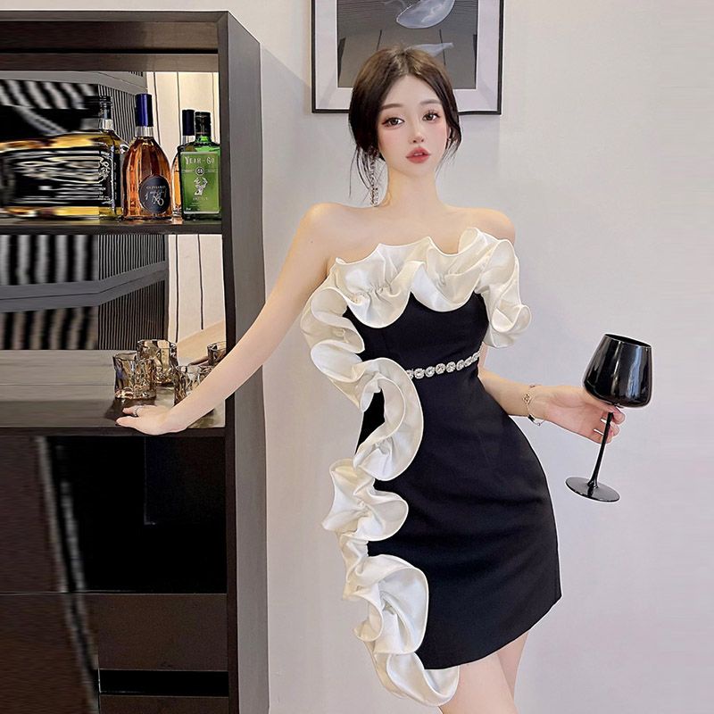 Hàng Mới Về Bán Chạy ~ Váy Trễ Vai Một Bên Thiết Kế Thoải Mái Cao Cấp Niche