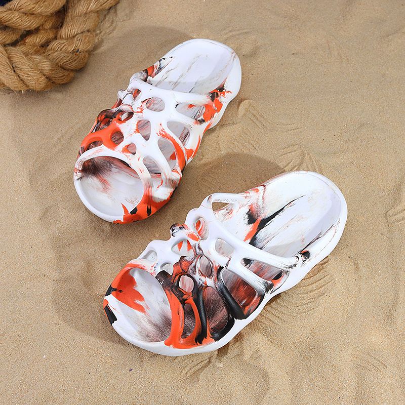 Dép Sandal Đế Dày Chống Trượt In Hình Nhện / Đầu Lâu Phiên Bản Mới Cho Nam Và Nữ