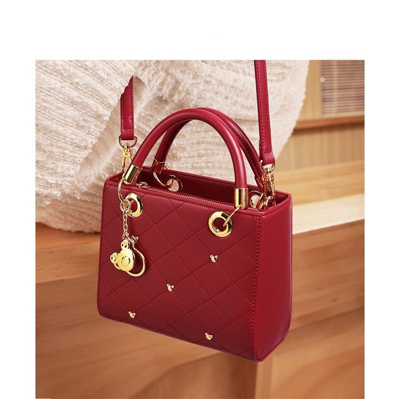 Túi Đeo Chéo Và Đeo Vai Cho Nữ Mã 2023