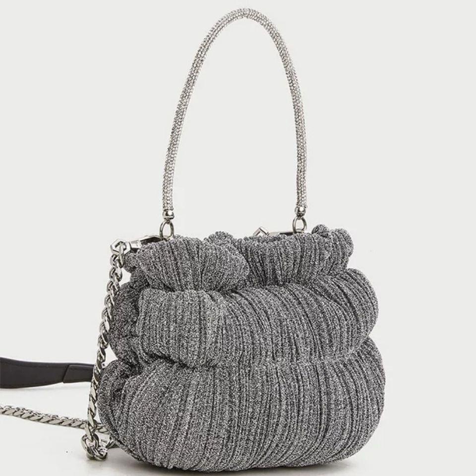 Túi Xách Đính Đá Phối Dây Xích Đeo Vai Hình Đám Mây Thời Trang Mùa Xuân 2021 Cho Nữ