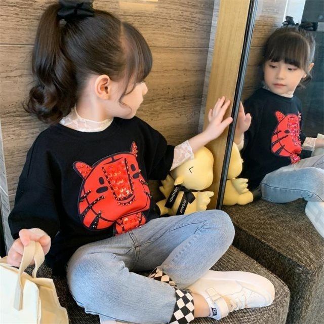 Áo Thun Tay Dài Phối Ren Màu Trắng Thời Trang Xuân Hè Dành Cho Bé Gái