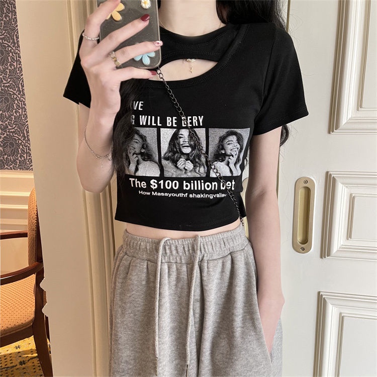 Áo Thun Ngắn Tay Dáng Ôm In Họa Tiết Khoét Rỗng Phối Quần Lưng Cao