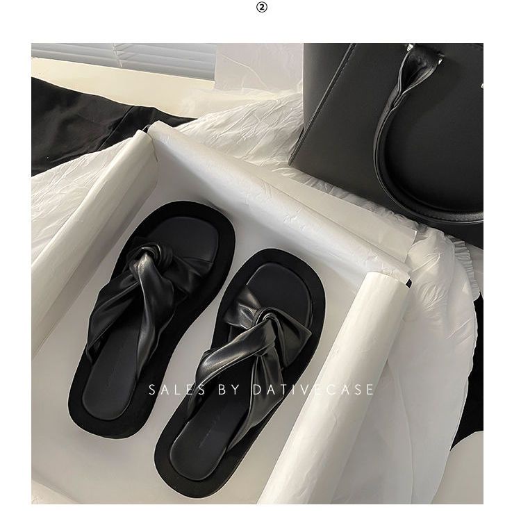 Dép Sandal Đế Dày Chống Trượt Thời Trang Đi Biển Cho Nữ