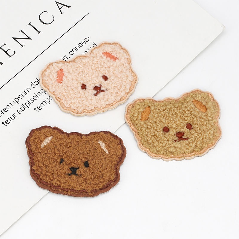Miếng Vá Quần Áo Tự Dính Hình Gấu Dễ Thương