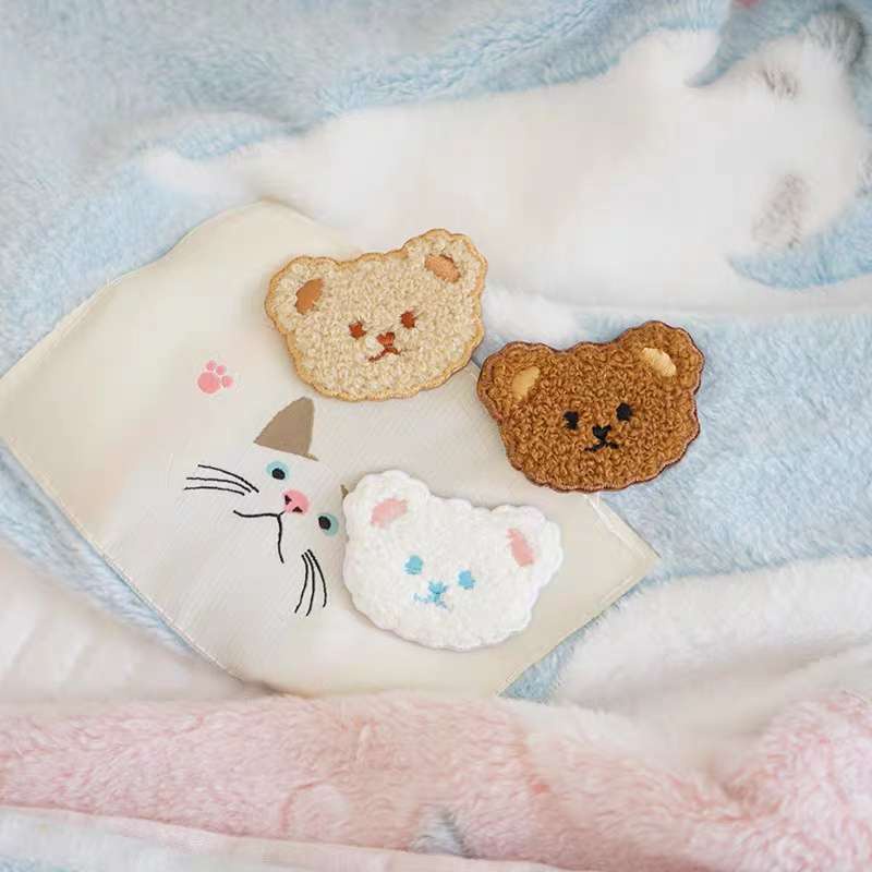 Miếng Vá Quần Áo Tự Dính Hình Gấu Dễ Thương