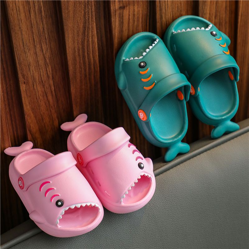 Dép Sandal Đế Mềm Chống Trượt Hình Cá Mập Dễ Thương Thời Trang Mùa Hè Cho Bé Trai Và Gái